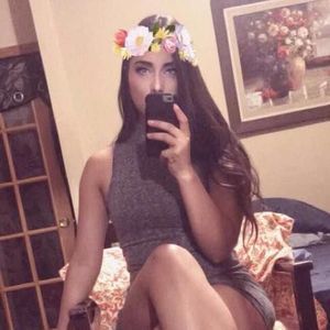 Meet your Posher, Daniela